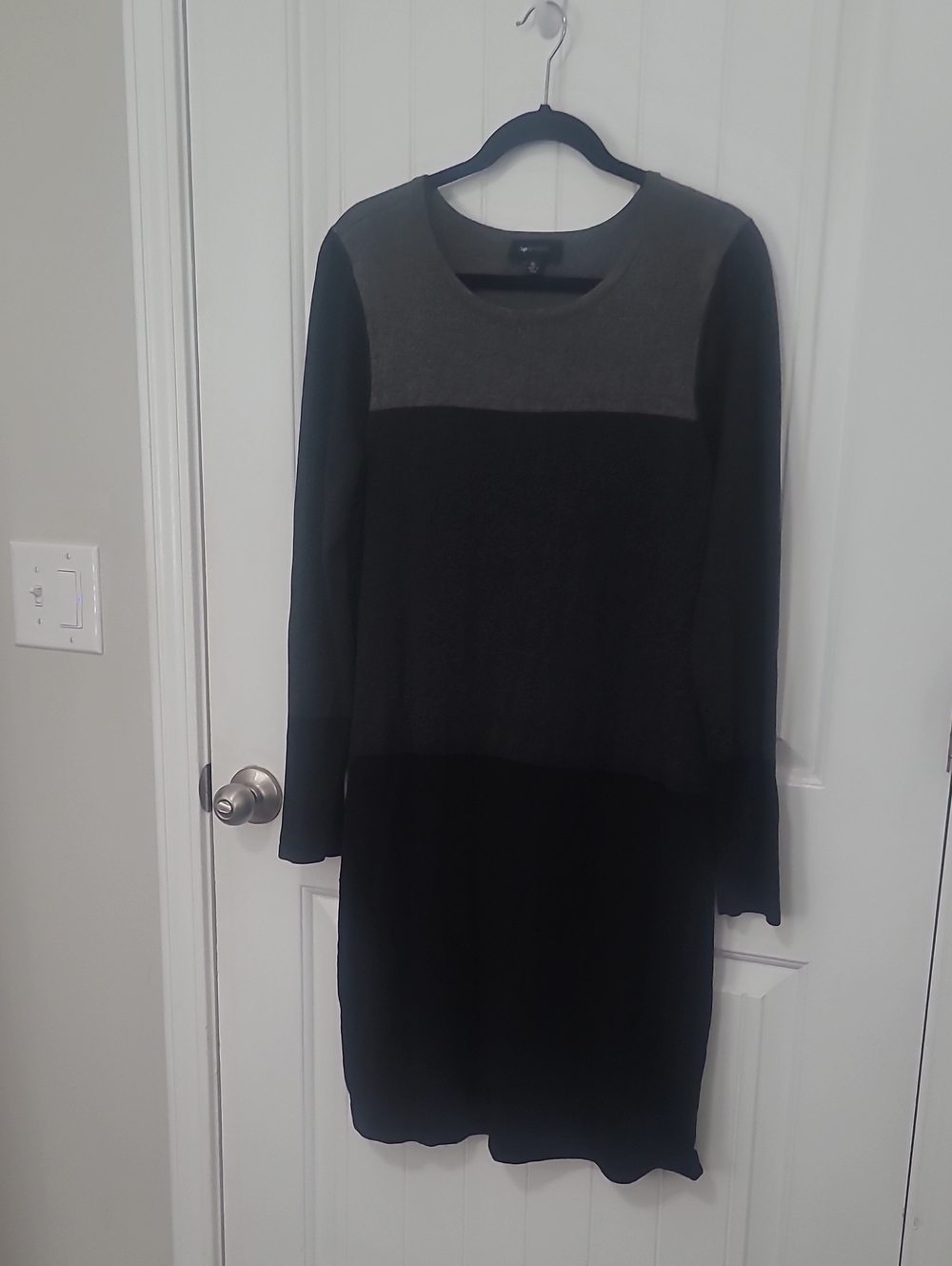 AB Studio Black and Gray Long Sleeve Knit Dress